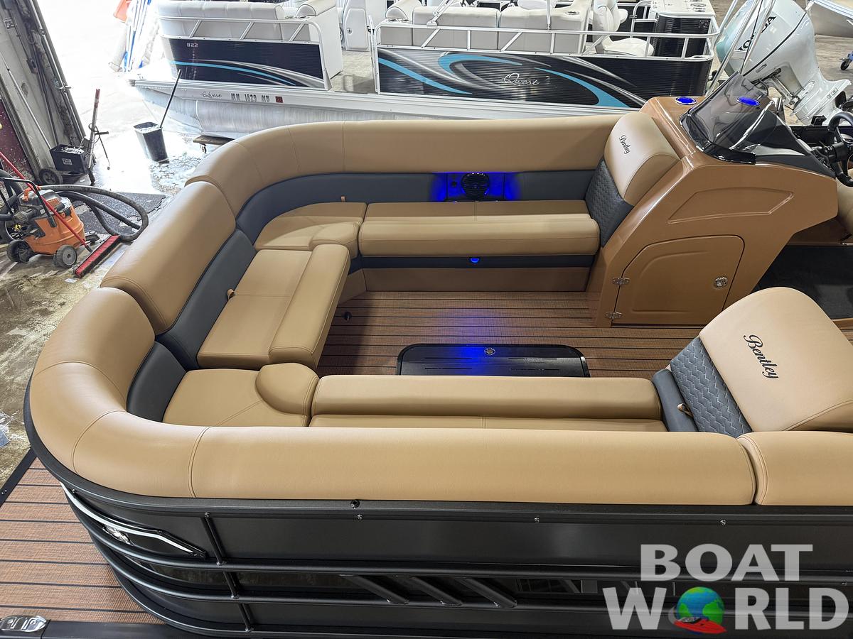 2026 Bentley 300HP Elite 253 Admiral Quad Lounge Tritoon $79995