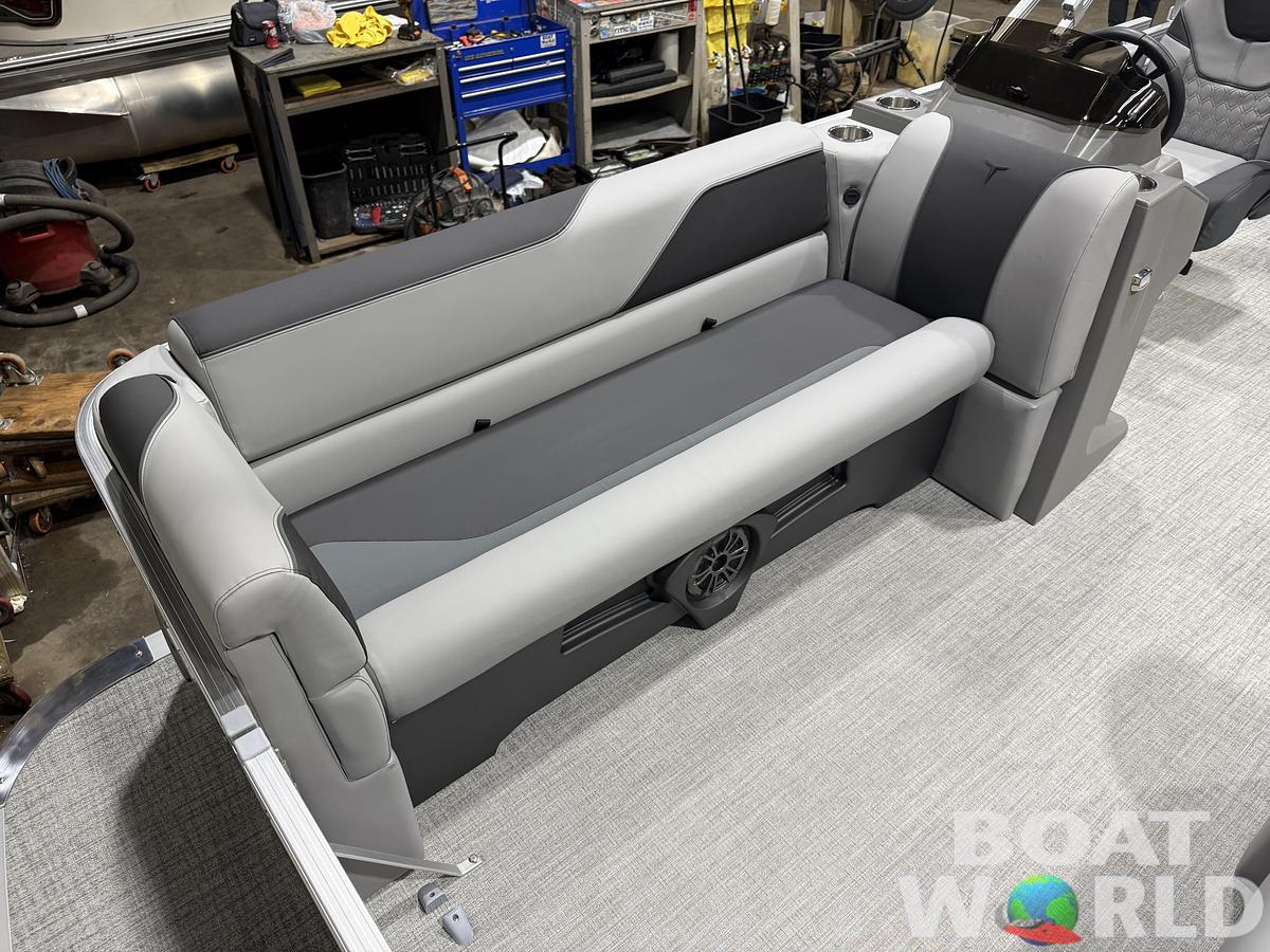 2026 Tahoe Pontoons Sport 1980 Cruise Rear Bench (CRB)
