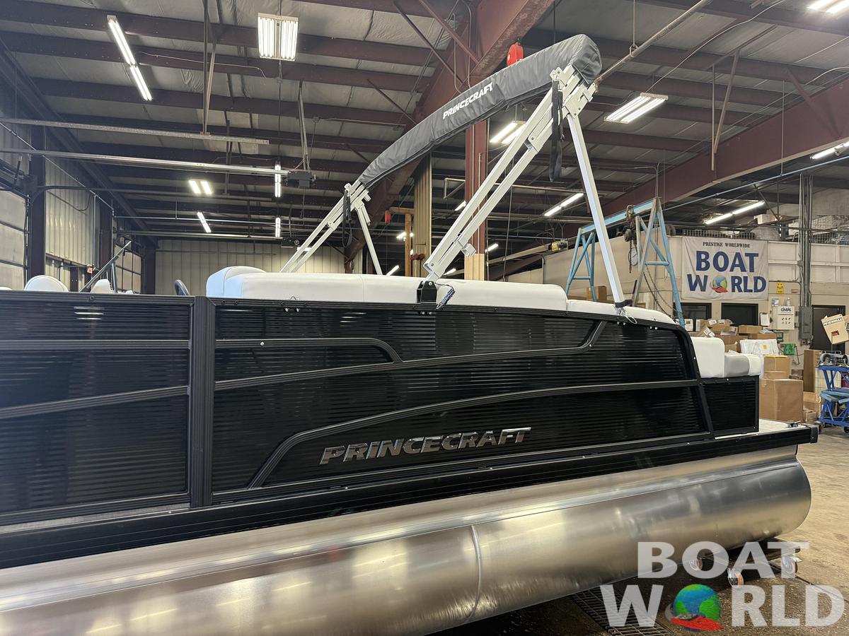2026 Princecraft Vectra 21 RL Swingback Lounge $31995