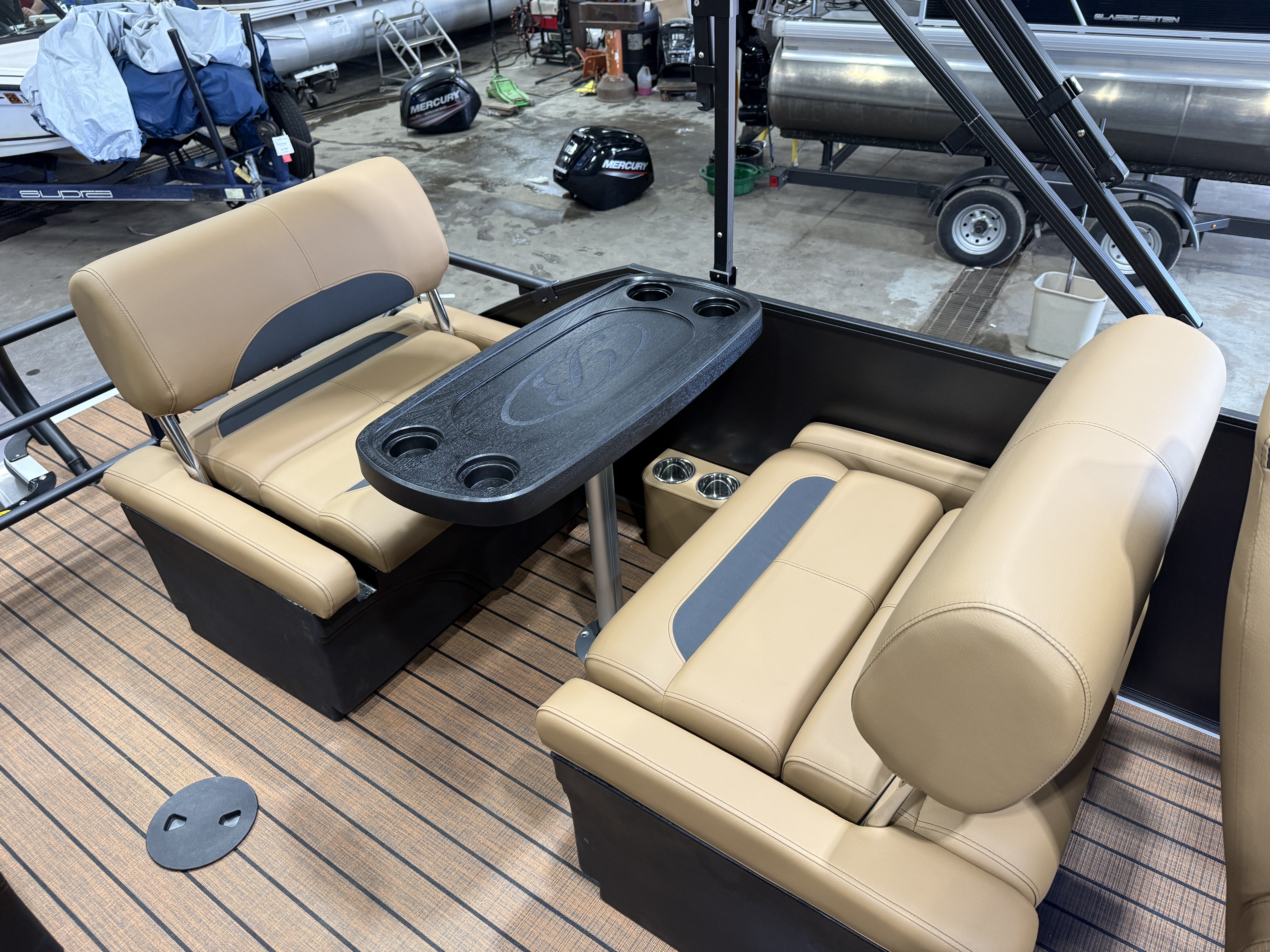 2027 Bentley Legacy 220 QSB Swingback $46995