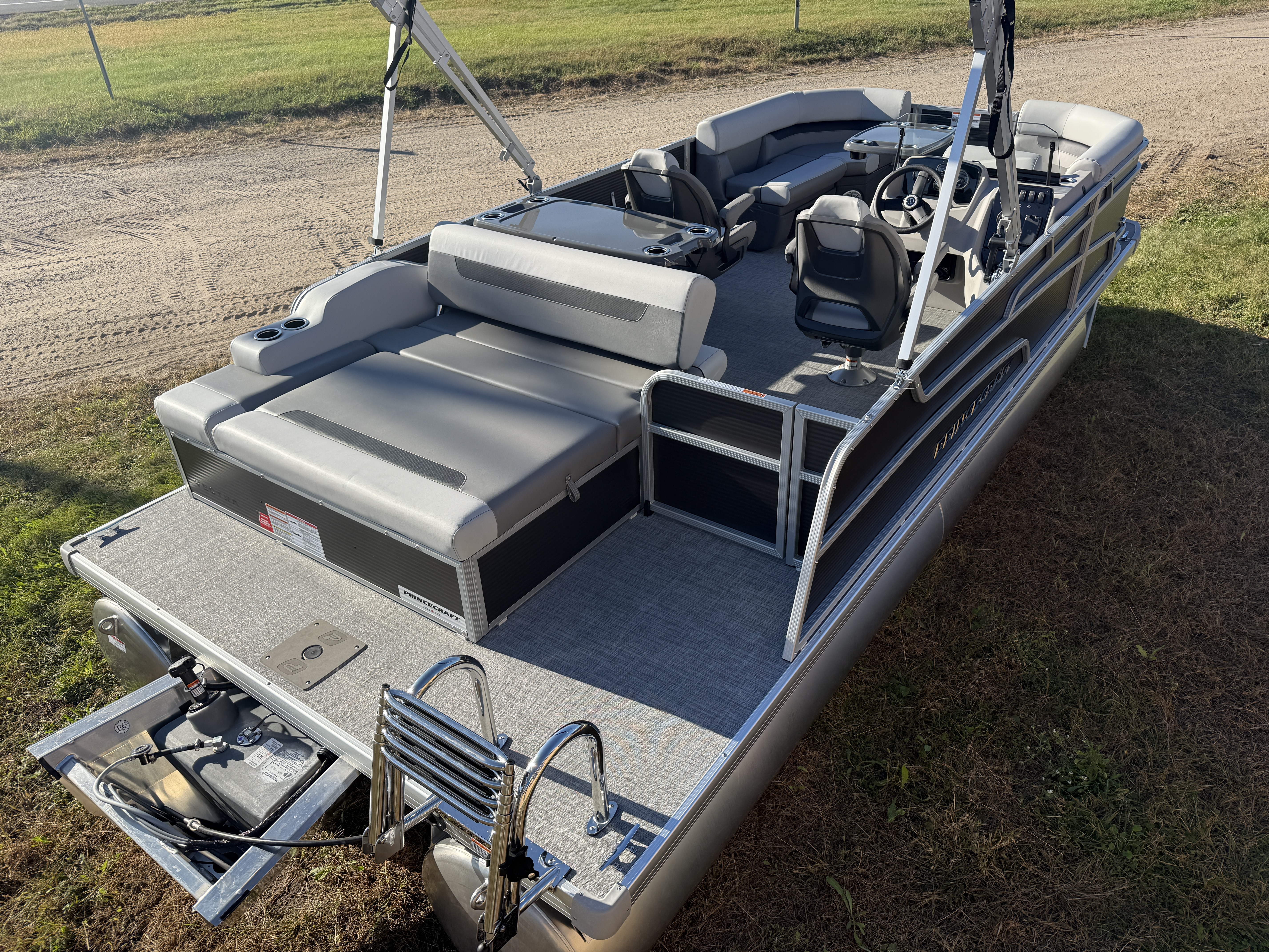2026 Princecraft Vectra 21 RL Swingback SS Pontoon 
