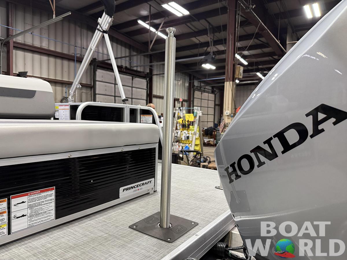 2025 Princecraft 23' Swingback & 150HP 