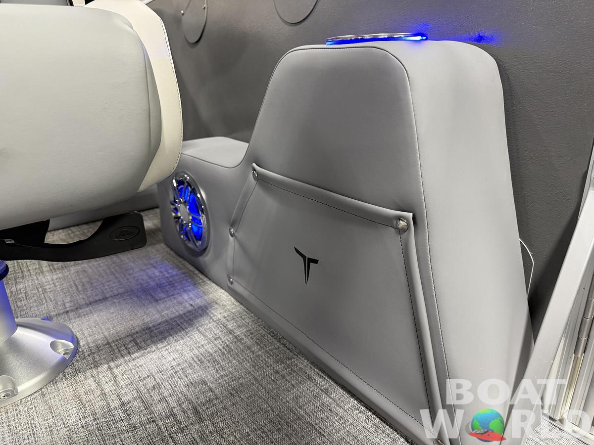 2025 Tahoe Pontoons Cascade 2385 Quad Lounge Shift SS Tritoon & Honda 4-Stroke EFI