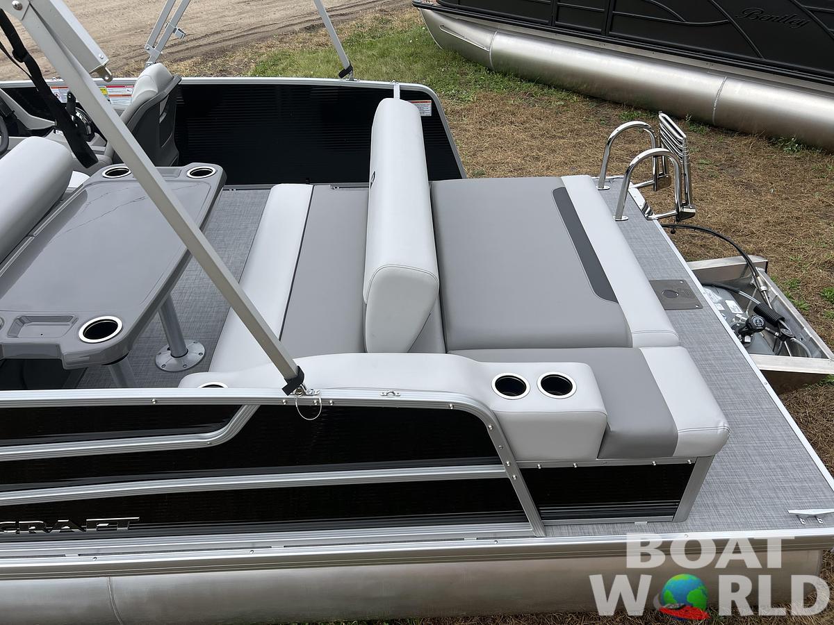 2026 Princecraft Vectra 23 RL Dinette Swingback Pontoon