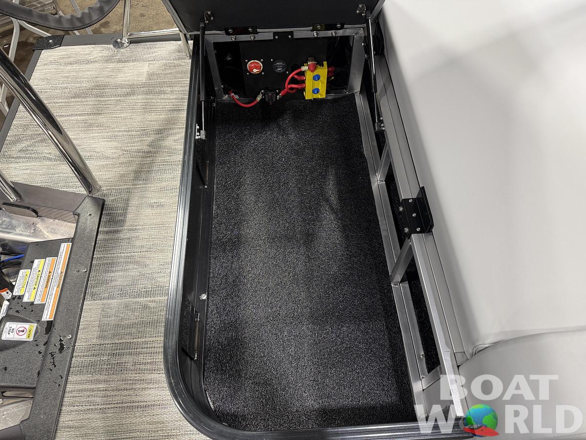 2026 Tahoe Pontoons Cascade 2385 Swingback (VRB) Tritoon