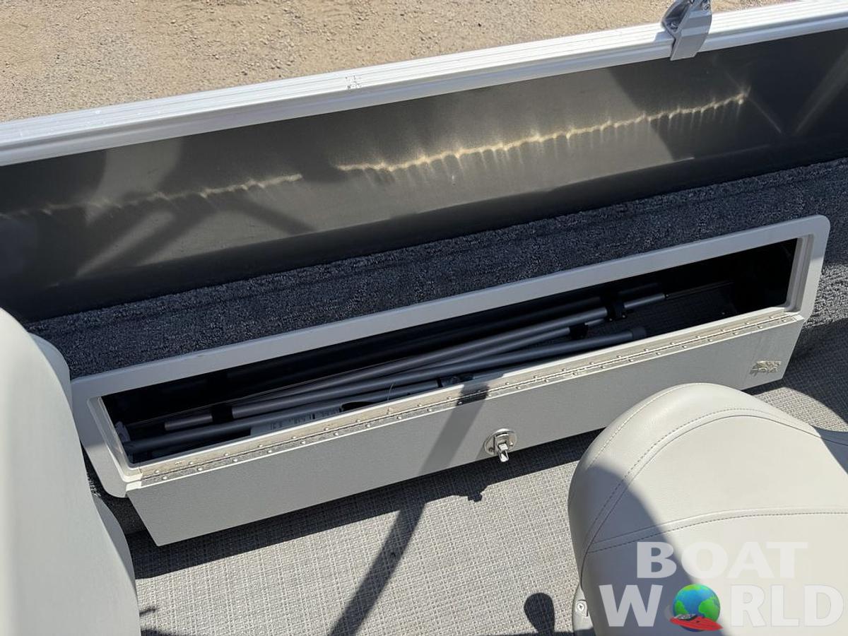 Used 2023 Sylvan 820 Party Fish Pontoon