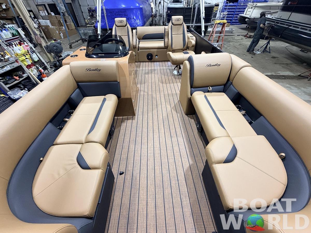 2026 Bentley Legacy 220 Swingback Pontoon $38995