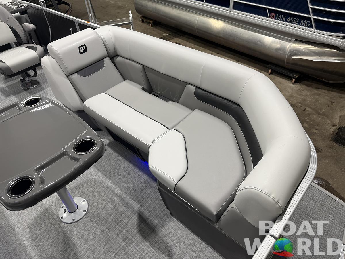 2026 Princecraft Vectra 23 RL SS Swingback Pontoon