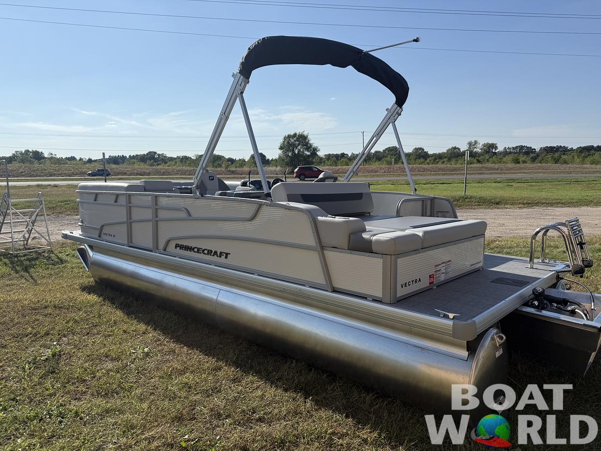 2026 Princecraft Vectra 23 RL SS Swingback Pontoon & Mercury 4-Stroke EFI
