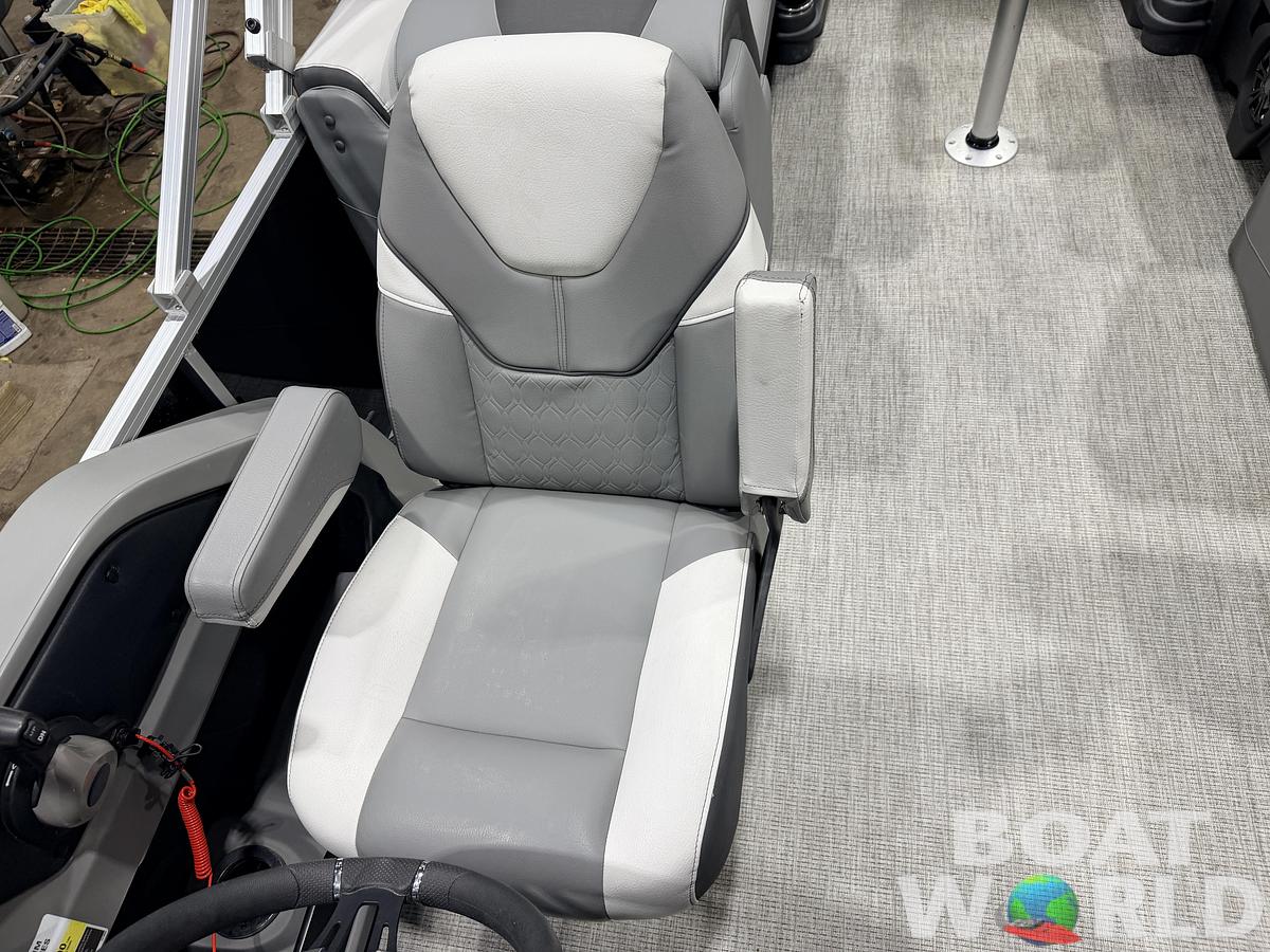 Used 2023 Avalon LSZ 2385 Quad Lounge Pontoon & 115HP Yamaha -$35,995