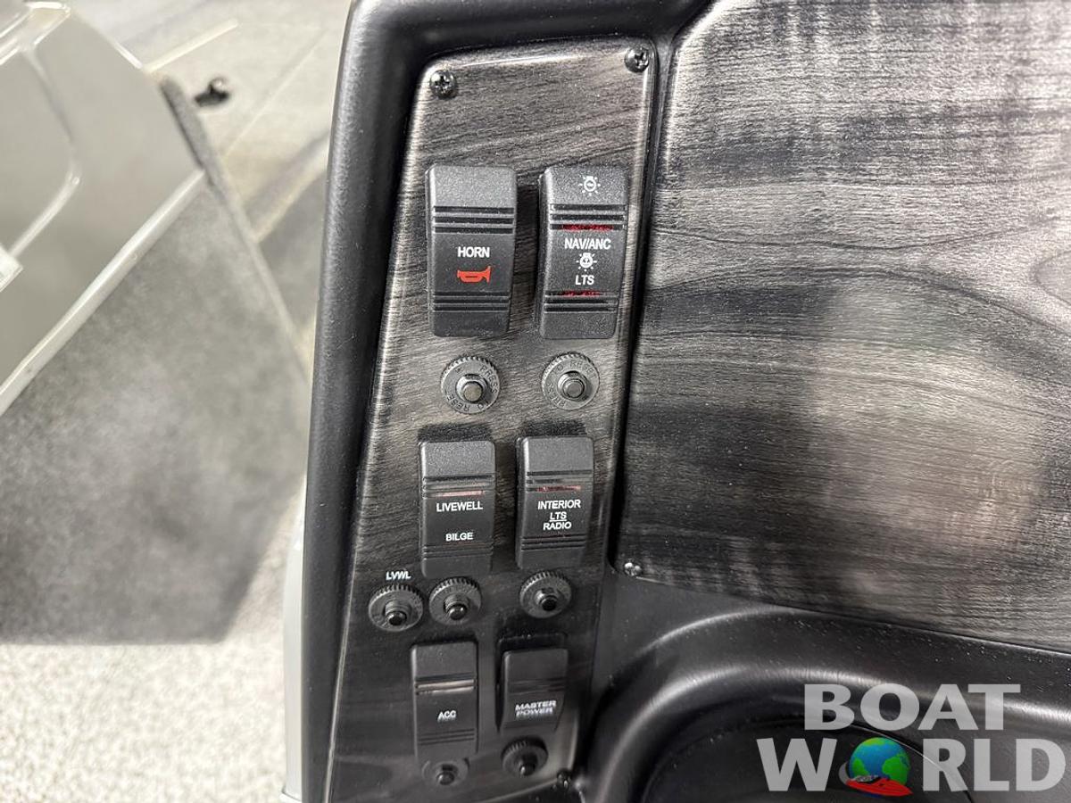 2025 MirroCraft Holiday 168 & Honda 90HP 4-Stroke EFI