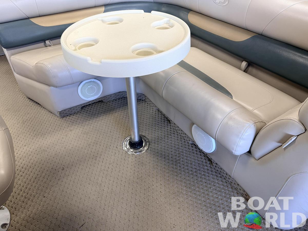 Used 2007 Princecraft  20 Versailles Pontoon & 60HP Mercury 4Stroke - $14,995