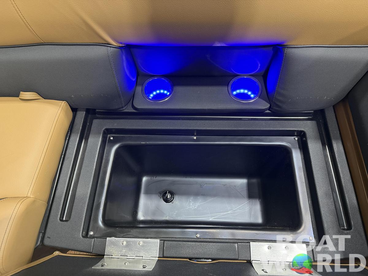 2026 Bentley Legacy 223 Swingback Tritoon $52995