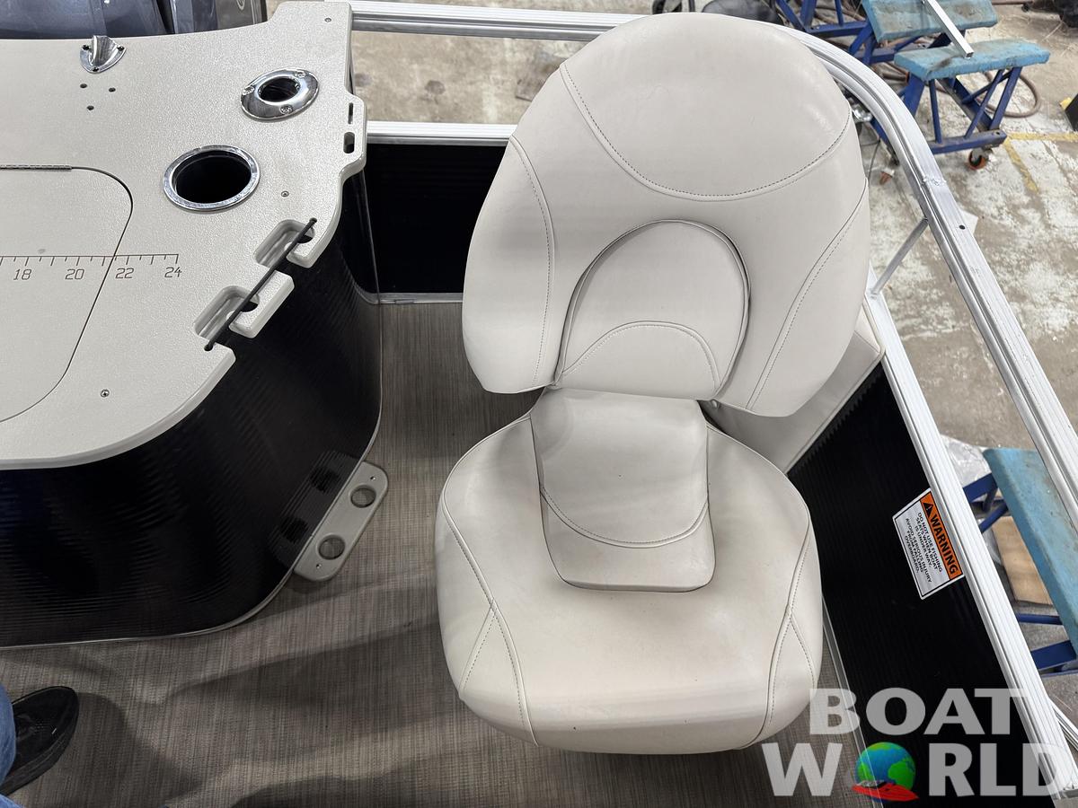 Used 2017 Bennington  22 SS Pontoon with 90HP Yamaha Fourstroke EFI