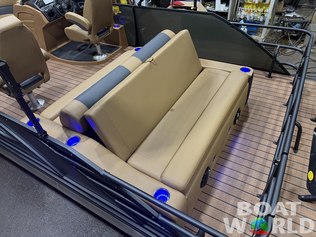 2026 Bentley Pontoons Elite 223 Swingback Tritoon & 200HP 