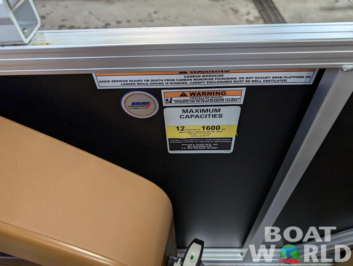 2025 Tahoe Pontoons LTZ 2385 Quad Lounge Shift Flip Tritoon & Honda 4-Stroke EFI