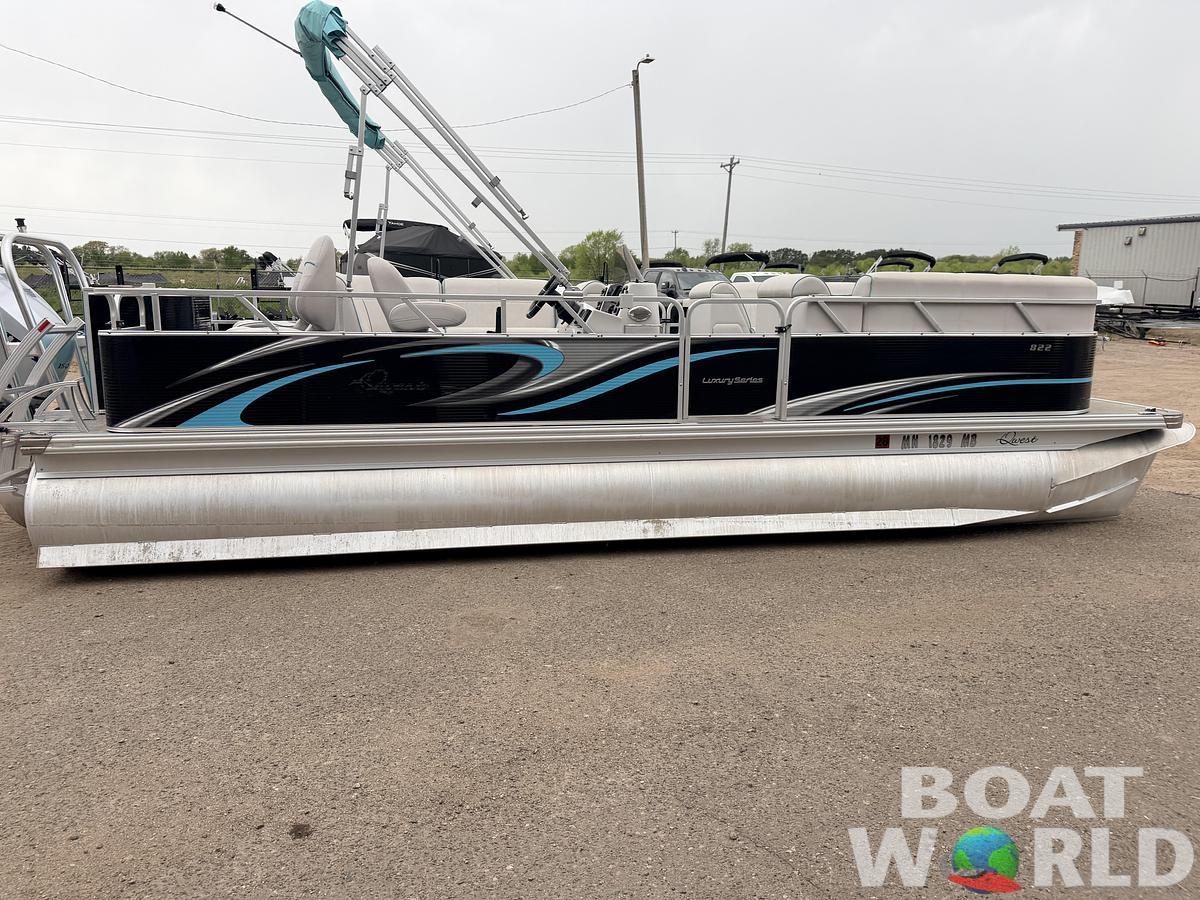 Used 2019 Qwest 822 Fish & Cruise Tritoon & 150HP Honda 4Stroke - $39,995
