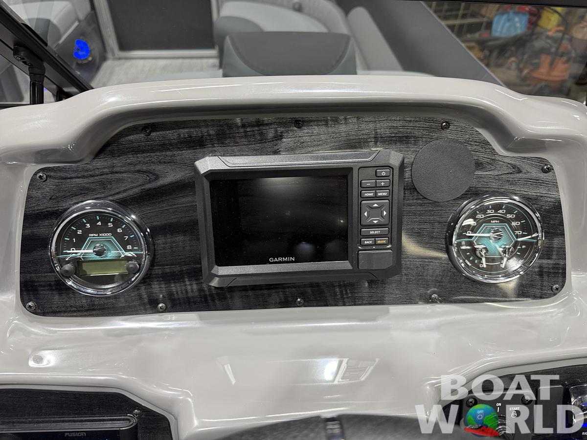 2026 Tahoe Pontoons LTZ 2385 Elite Windshield Tritoon