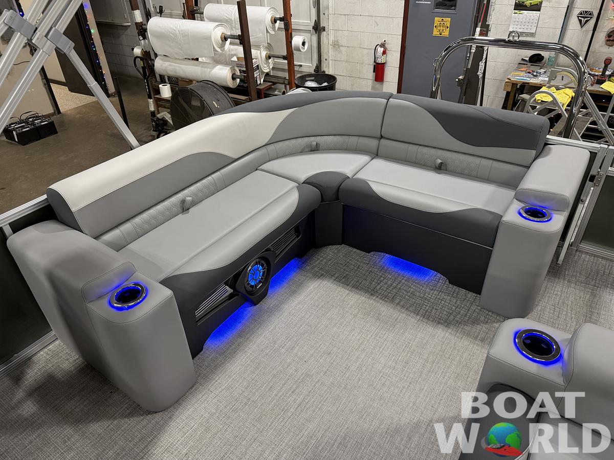 2025 Tahoe Pontoons LTZ 2385 Elite Cruise Tritoon & Honda 4-Stroke EFI