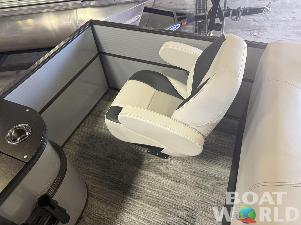 2026 Montego Bay 8522 Fish & Cruise Deluxe 