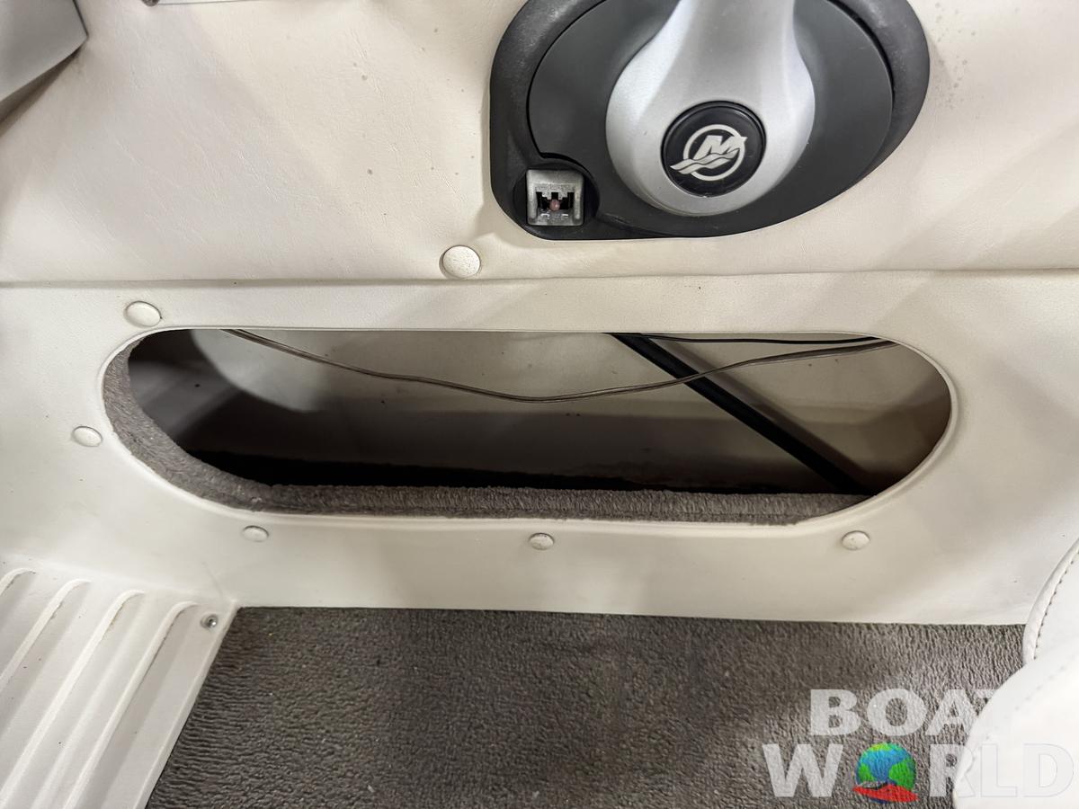 Used 2006 Crestliner  2085 Sport Classic Pontoon