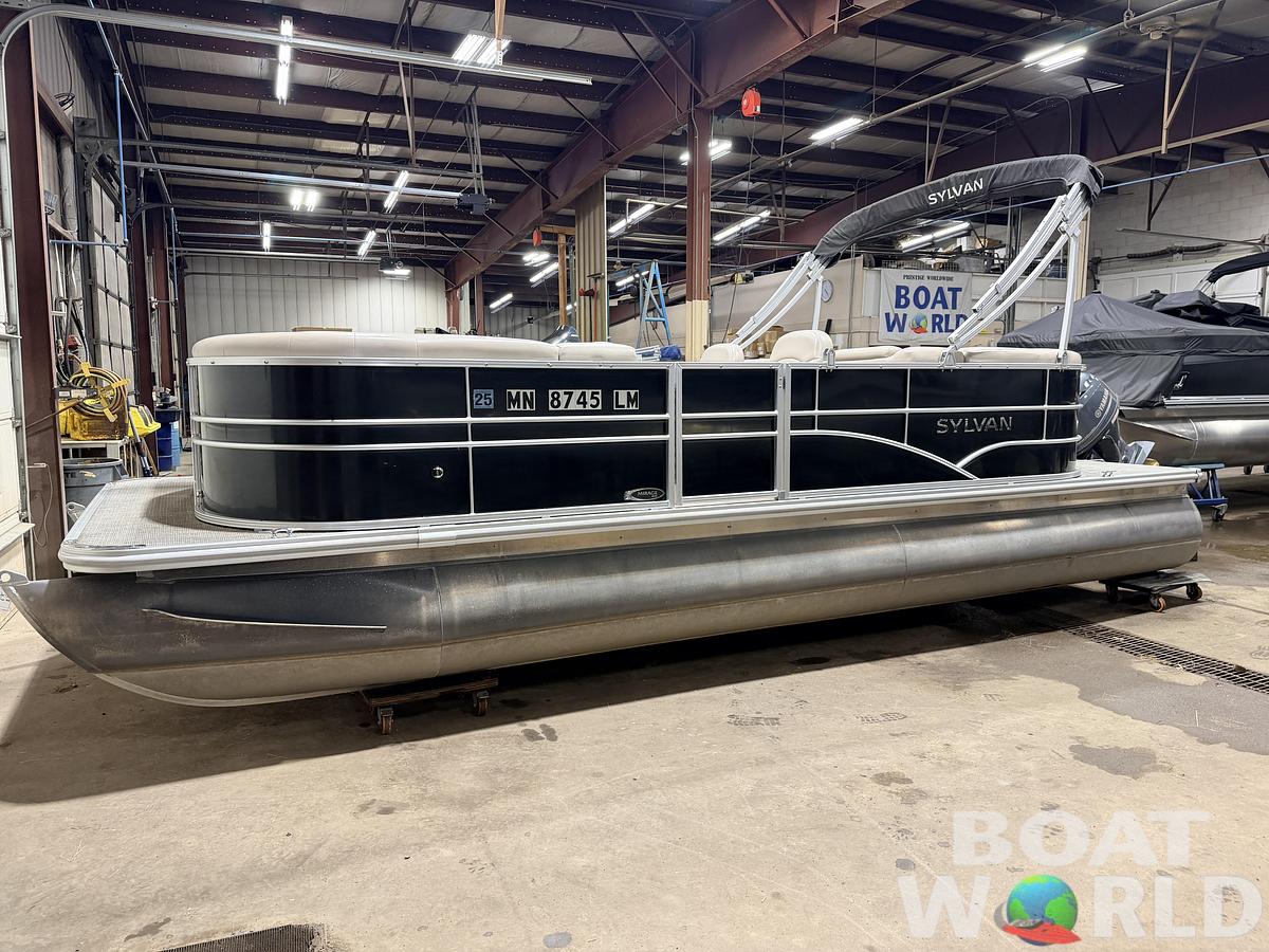 Used 2016 Sylvan Mirage 822 LZ & 50HP Yamaha 4Stroke - $21,995