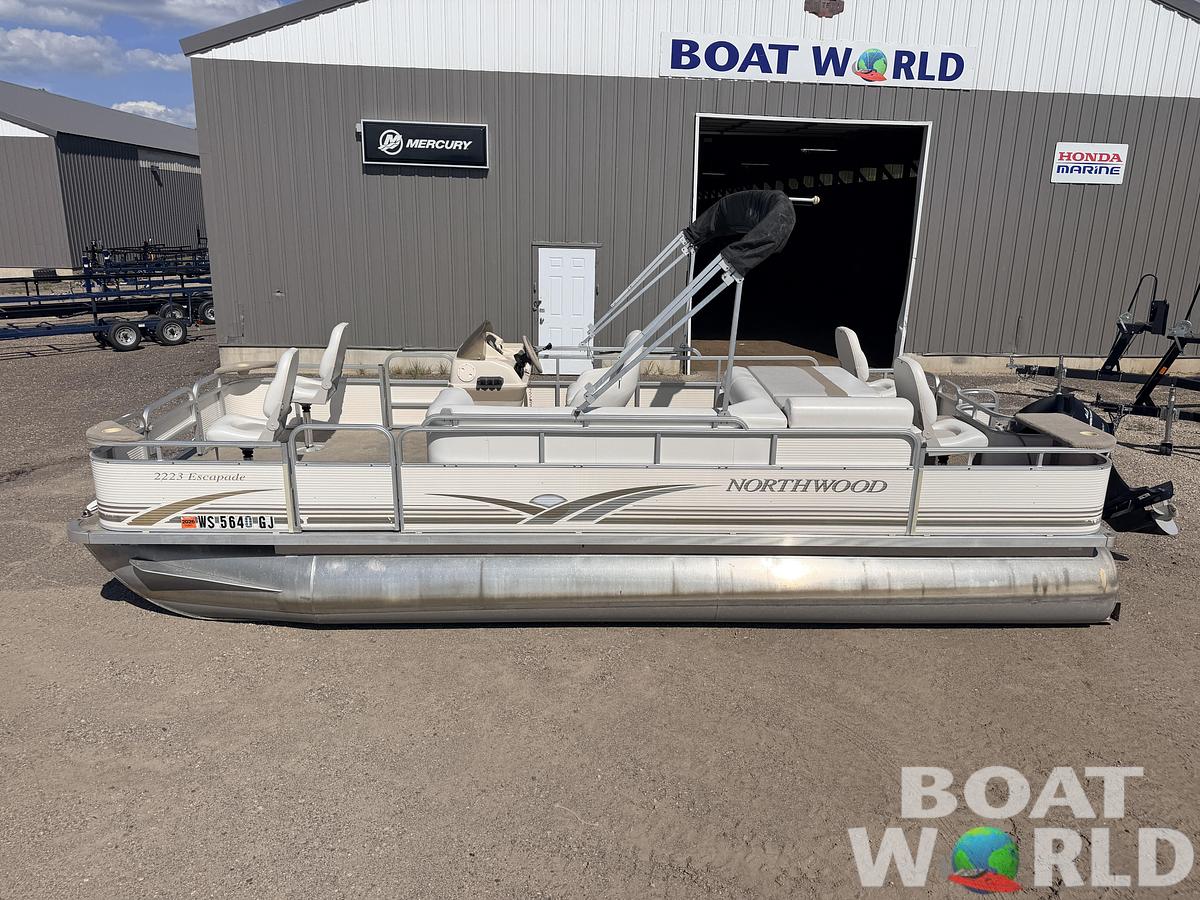 Used 2002 Northwoods 2223 Escapade & 40HP Mercury Bigfoot 4Stroke -$13,995