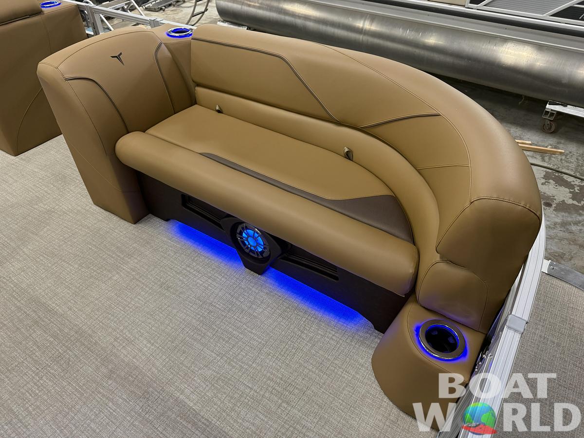 2026 Tahoe Sport 2385 Swingback (VRB) Tritoon