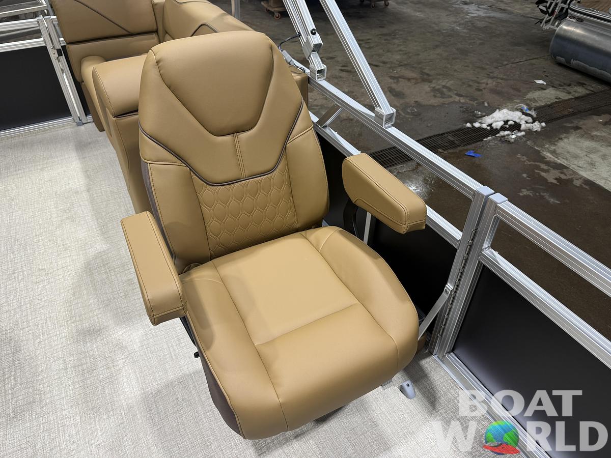 2026 Tahoe Pontoons Sport 2180 Quad Lounge