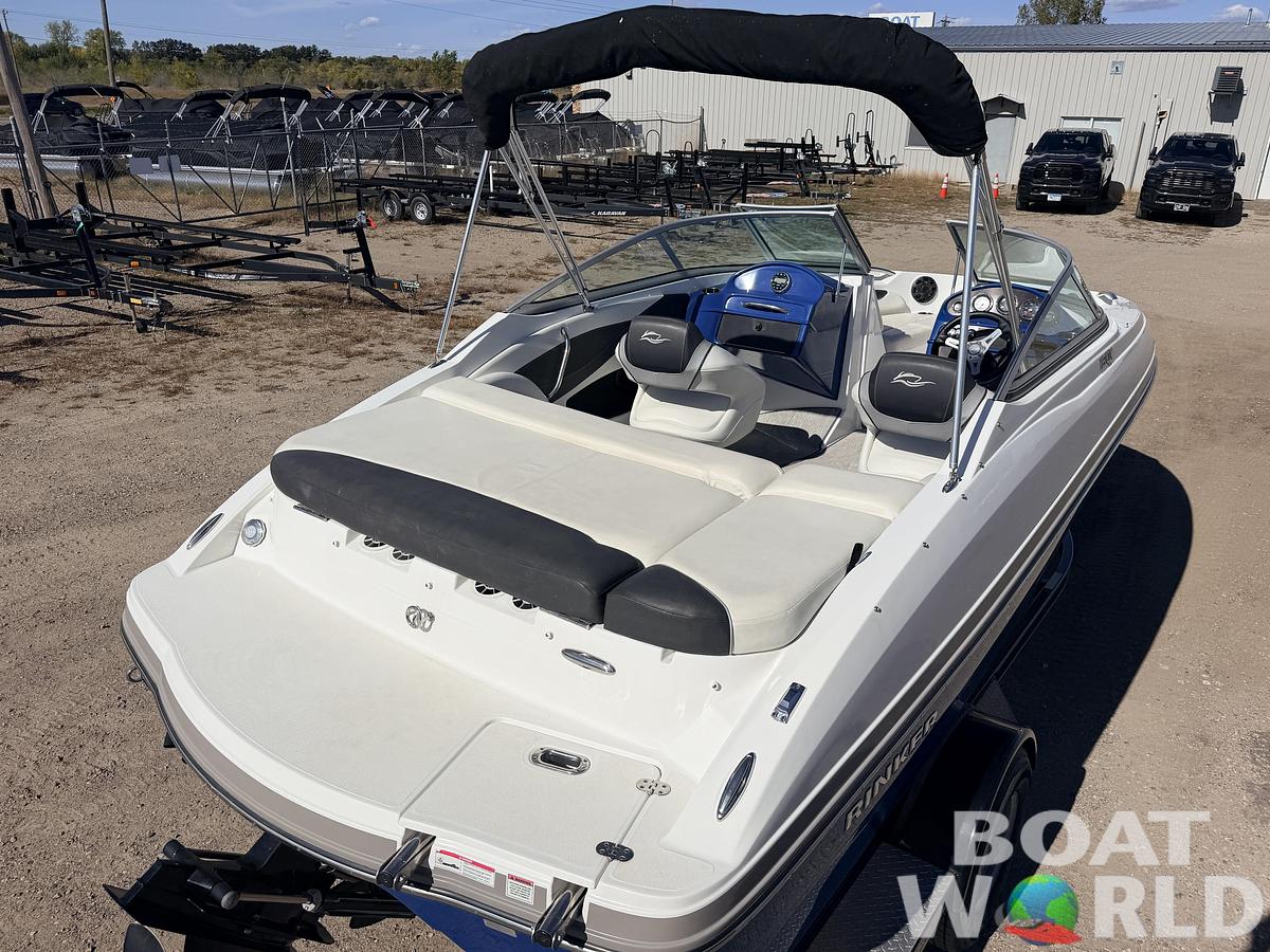 Used 2017 Rinker QX19 Bowrider & 250HP 4.5L V6 Mercruiser -$17,995