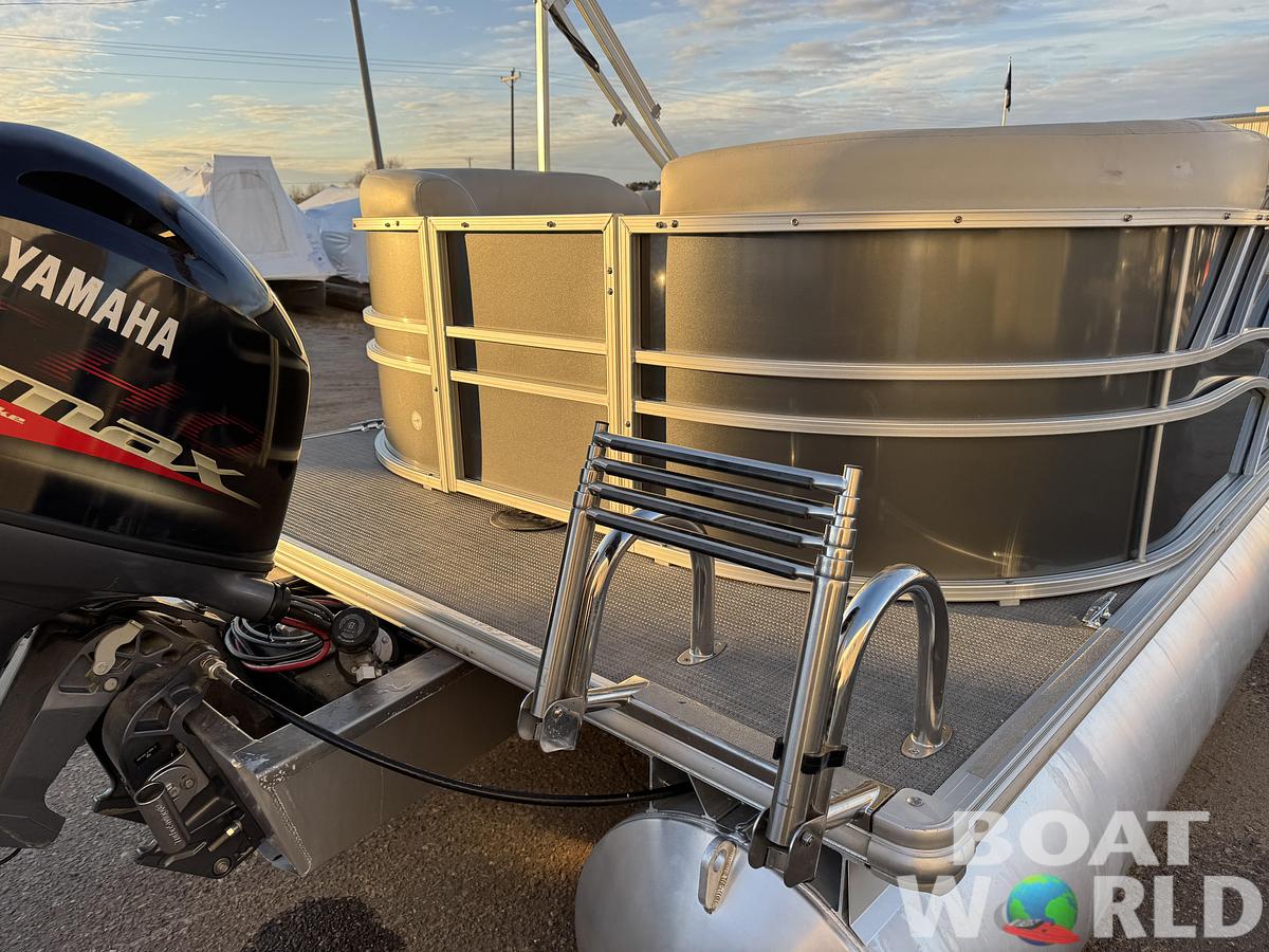 Used 2020 Sylvan Mirage 822 LZ Pontoon