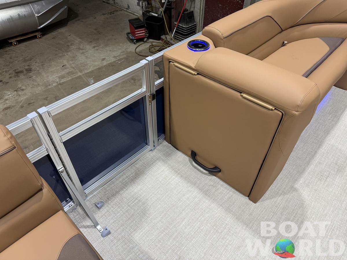 2026 Tahoe Sport 2385 Rear Fish Tritoon $46995