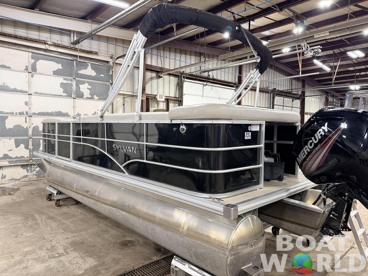 Used 2015 Sylvan Mirage 820 & 90HP Mercury 4Stroke - $21,995