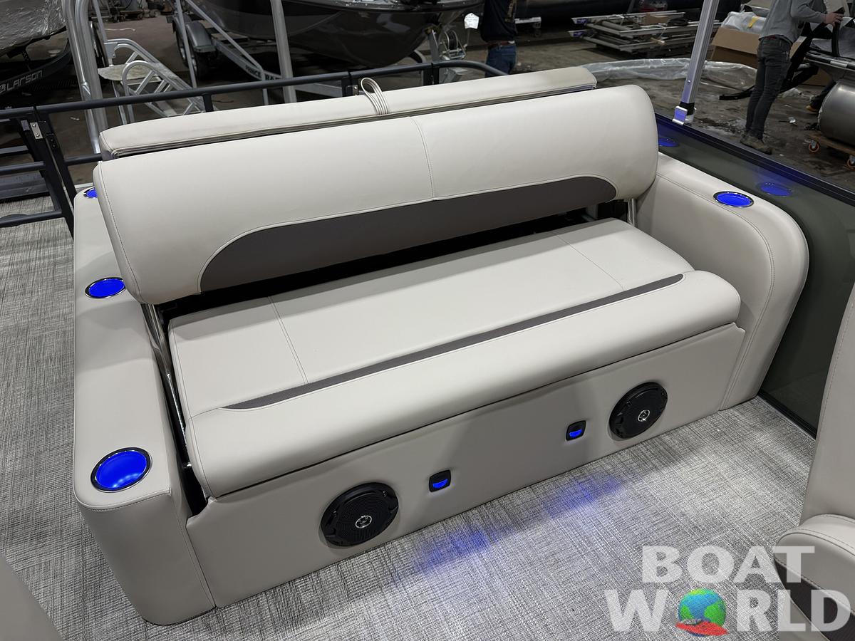 2026 Bentley Pontoons Legacy 220 Swingback