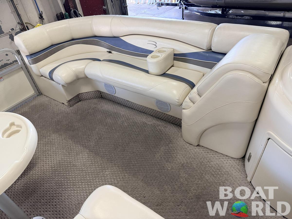 Used 2005 Bennington 2275 RL & 75HP Yamaha 4Stroke - $15,995