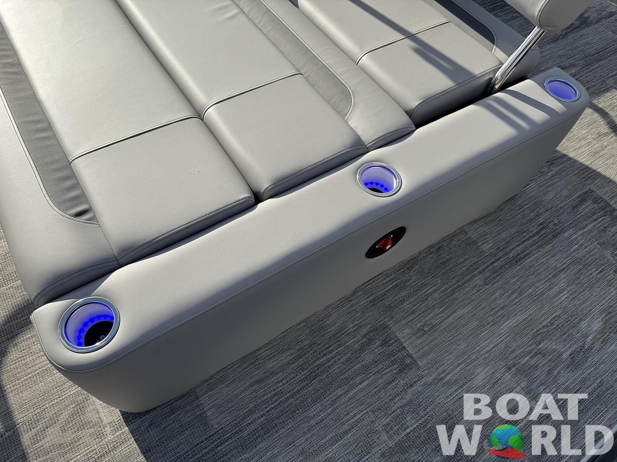 2026 Bentley Pontoons Forward Fish 220 Swingback