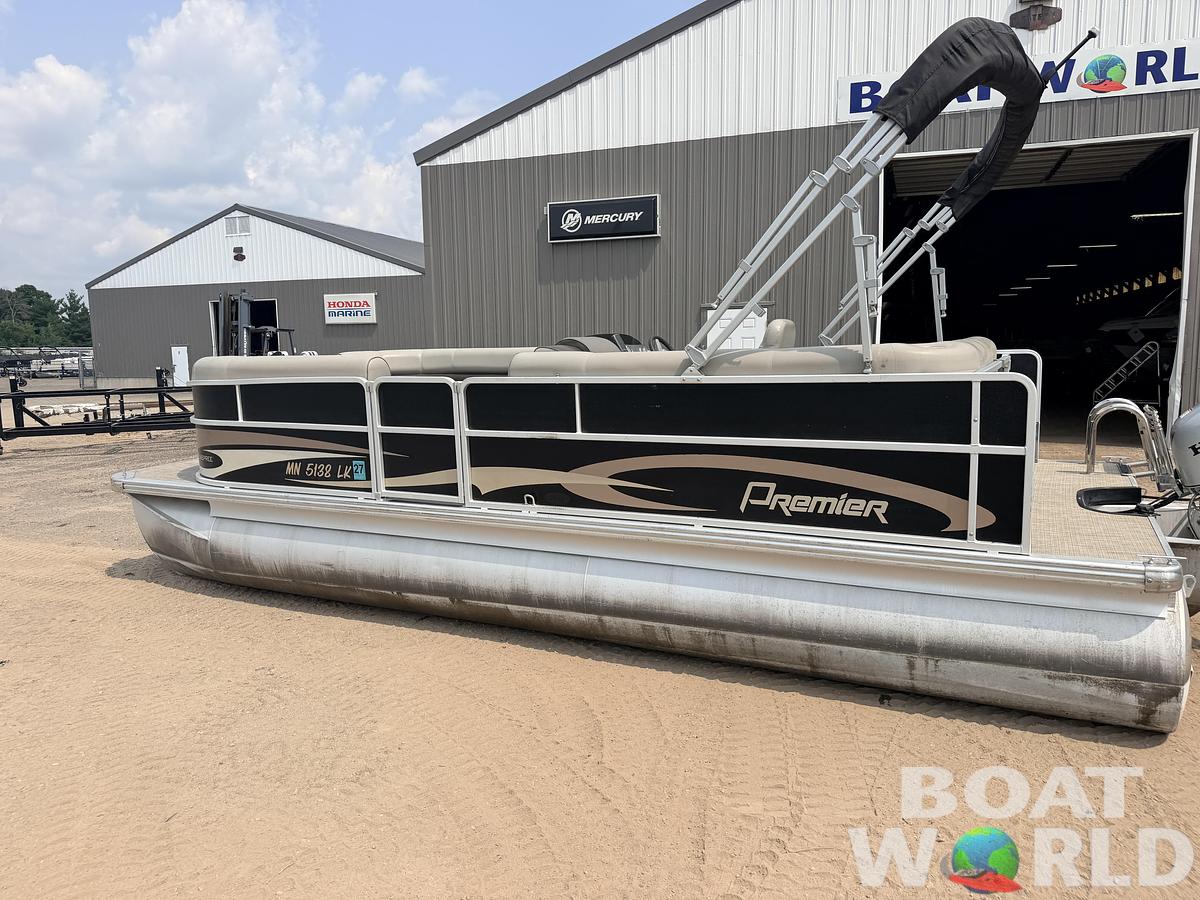 Used 2016 Premier 220 SunSpree & 50HP Honda 4Stroke -$24,995