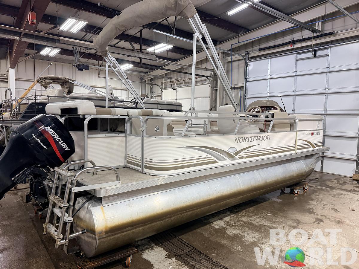Used 2004 Northwood 2023 Reitta & 40HP Mercury 4Stroke -$