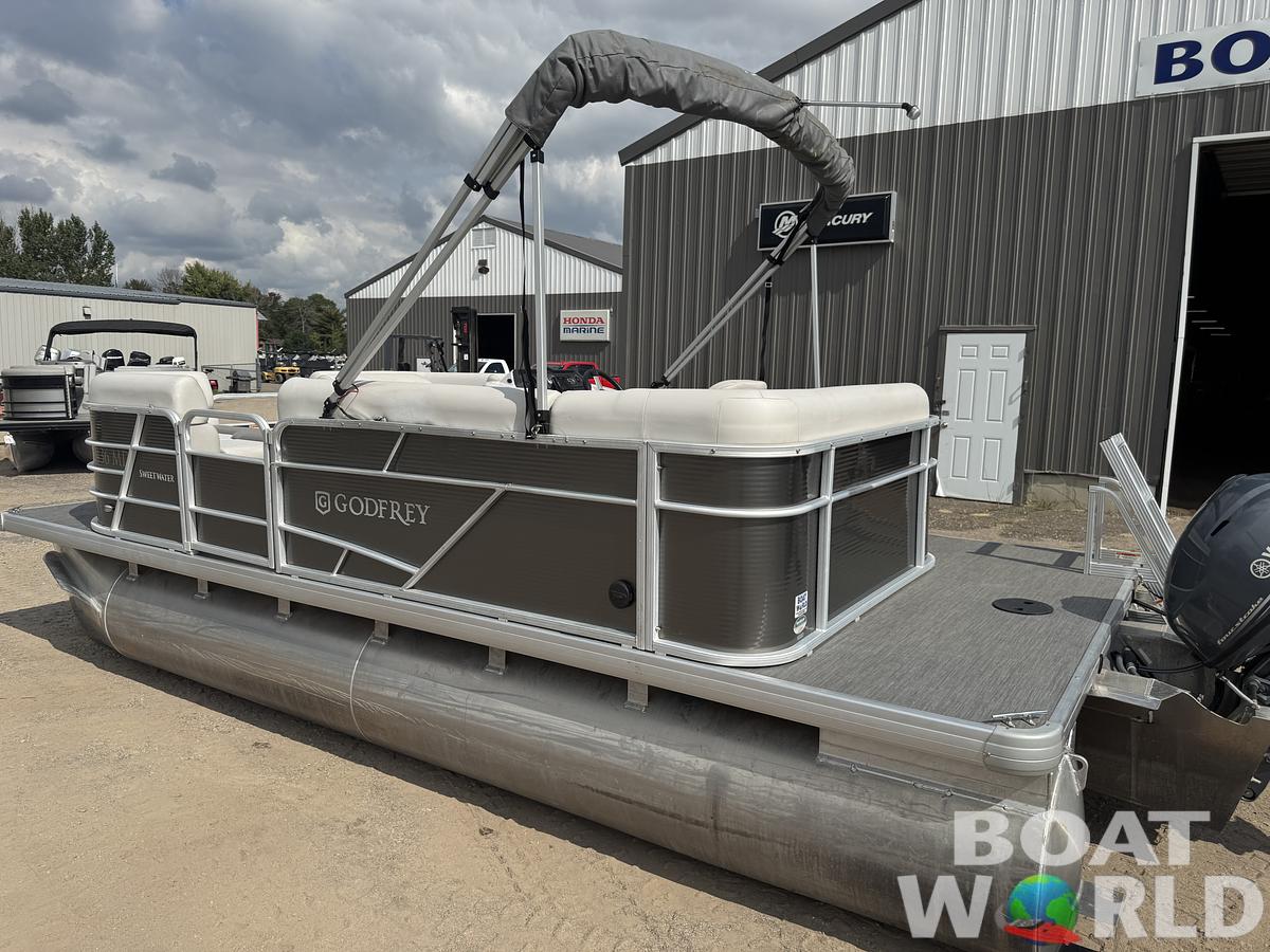 Used 2021 Sweetwater 1880 Pontoon