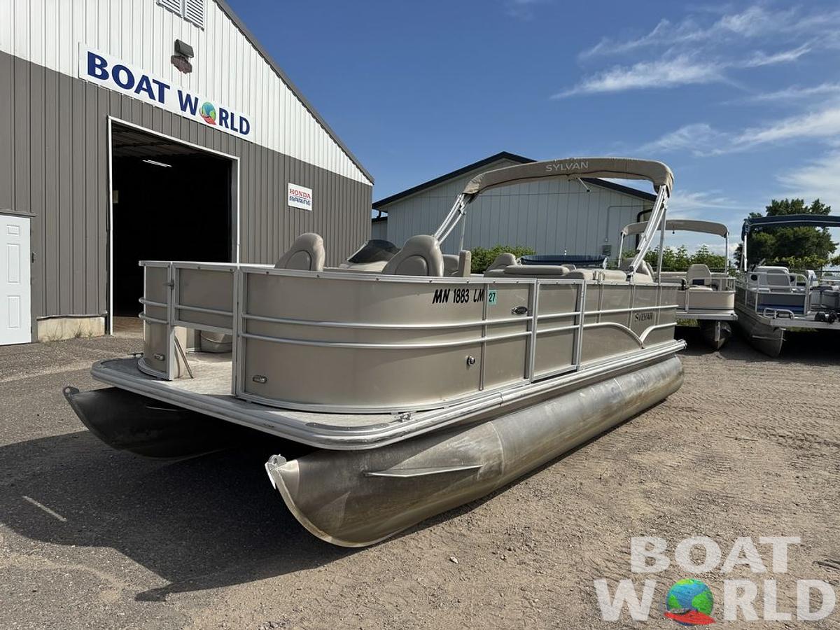 Used 2016 Sylvan 820 4-PT Pontoon