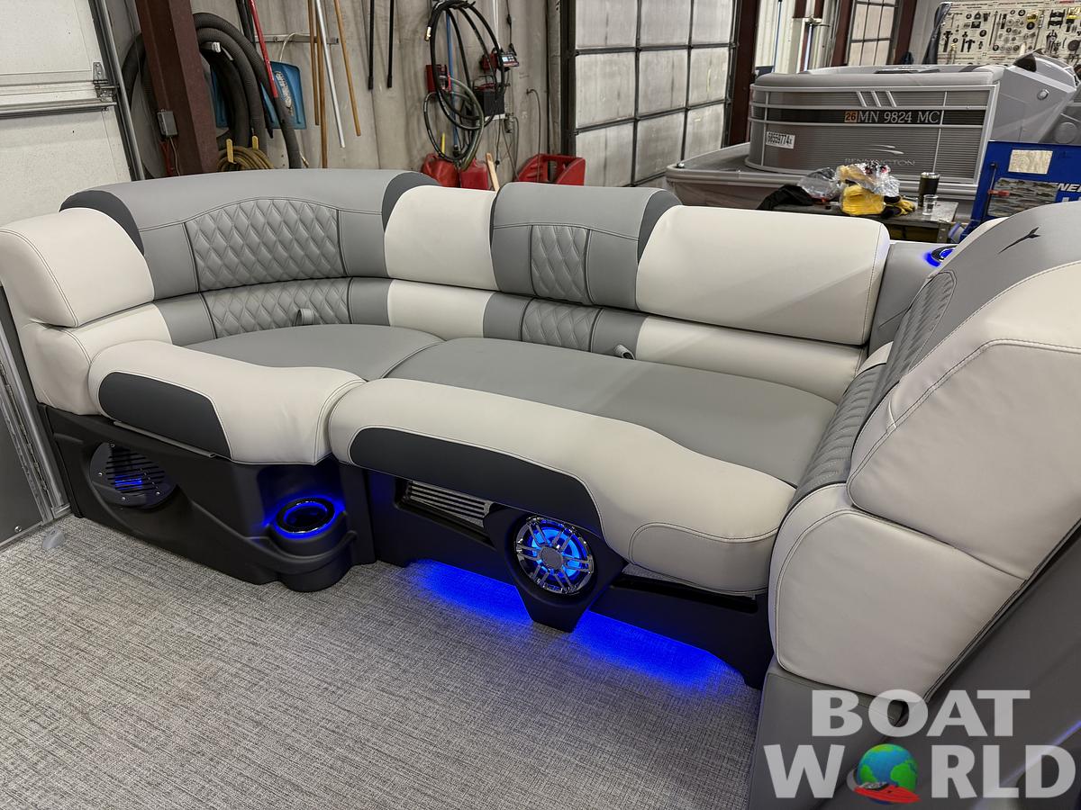 2025 Tahoe Pontoons Cascade 2385 Elite Cruise Tritoon & Honda 4-Stroke EFI