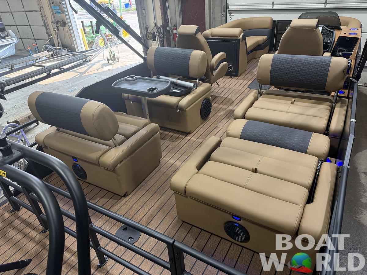 2026 Bentley Elite 223 Quad Swingback QSB Tritoon $64995