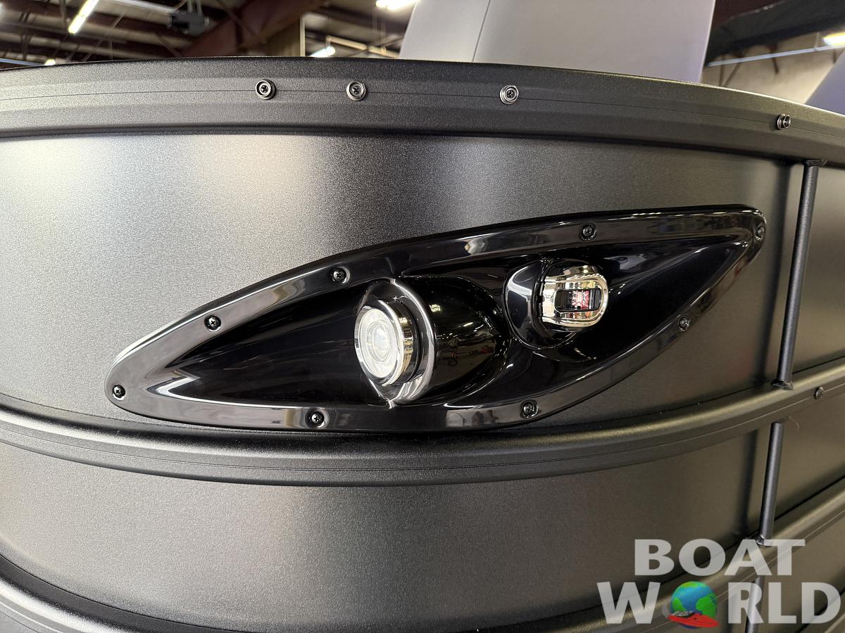 2025 Bentley Pontoons Legacy 223 Navigator Quad Lounge Tritoon & Honda 4-Stroke EFI
