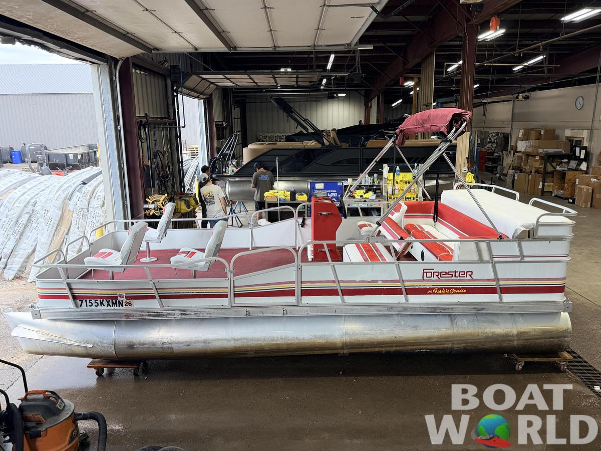 Used 1990 Forester 20 Fish n Cruise -$2,995