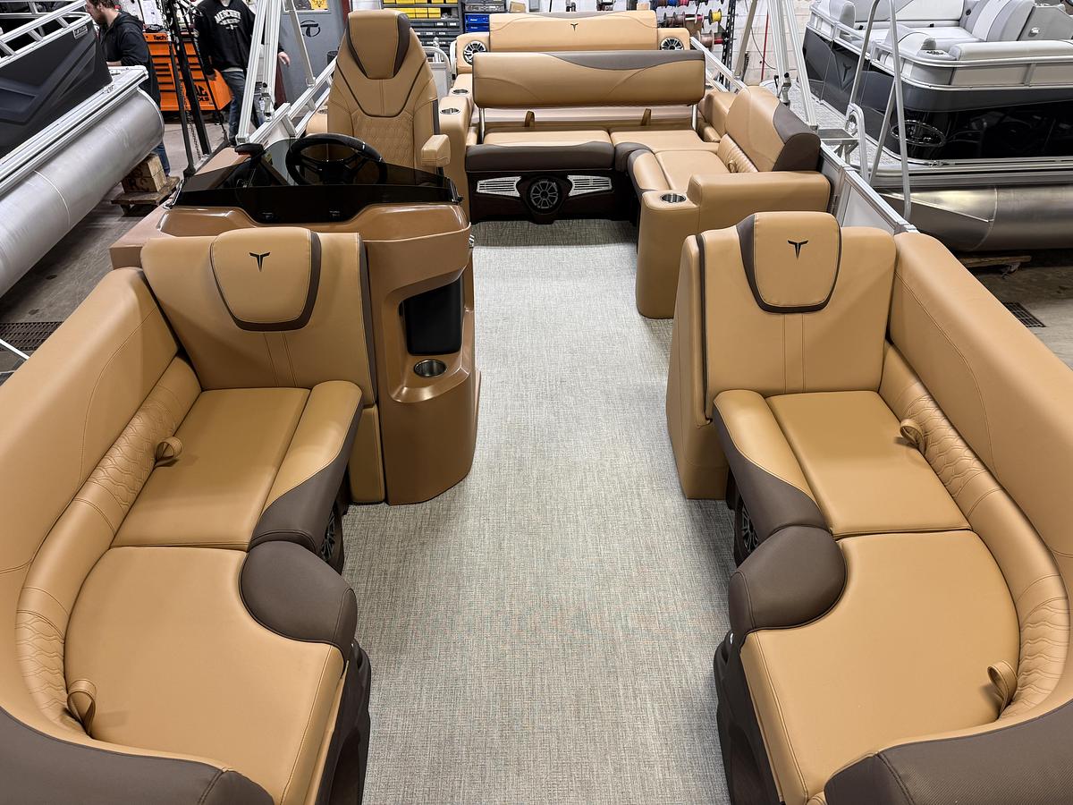 2025 Tahoe Pontoons LTZ 2385 Swingback (VRL) & Honda 4-Stroke EFI