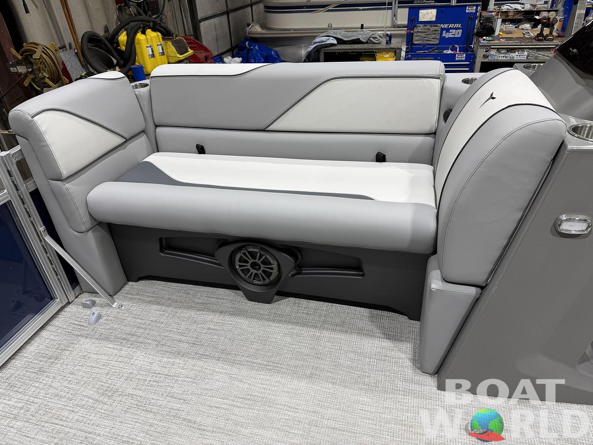 2026 Tahoe Pontoons Sport 2180 Quad Lounge 