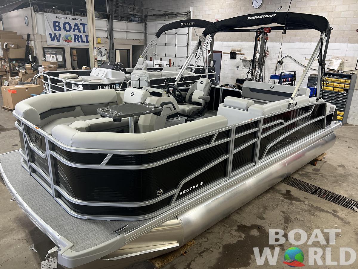2026 Princecraft Vectra 21 RL Swingback Lounge Pontoon & Mercury 4-Stroke EFI