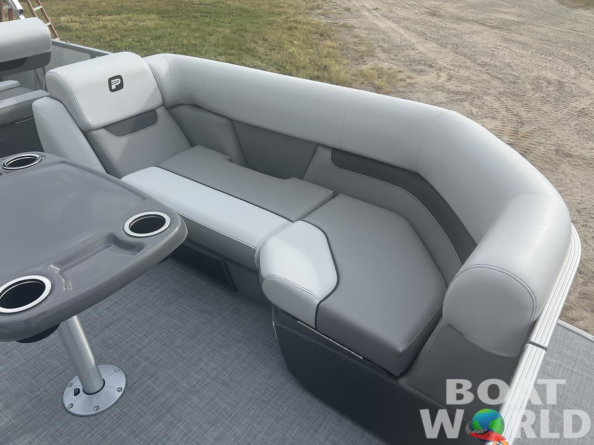 2026 Princecraft Vectra 23 RL Dinette Swingback Pontoon 