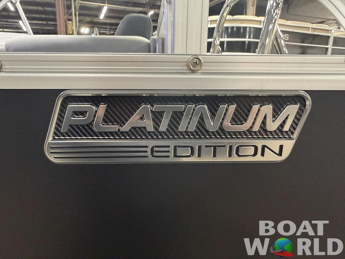 2026 Tahoe Pontoons LTZ 2385 Elite Windshield Tritoon