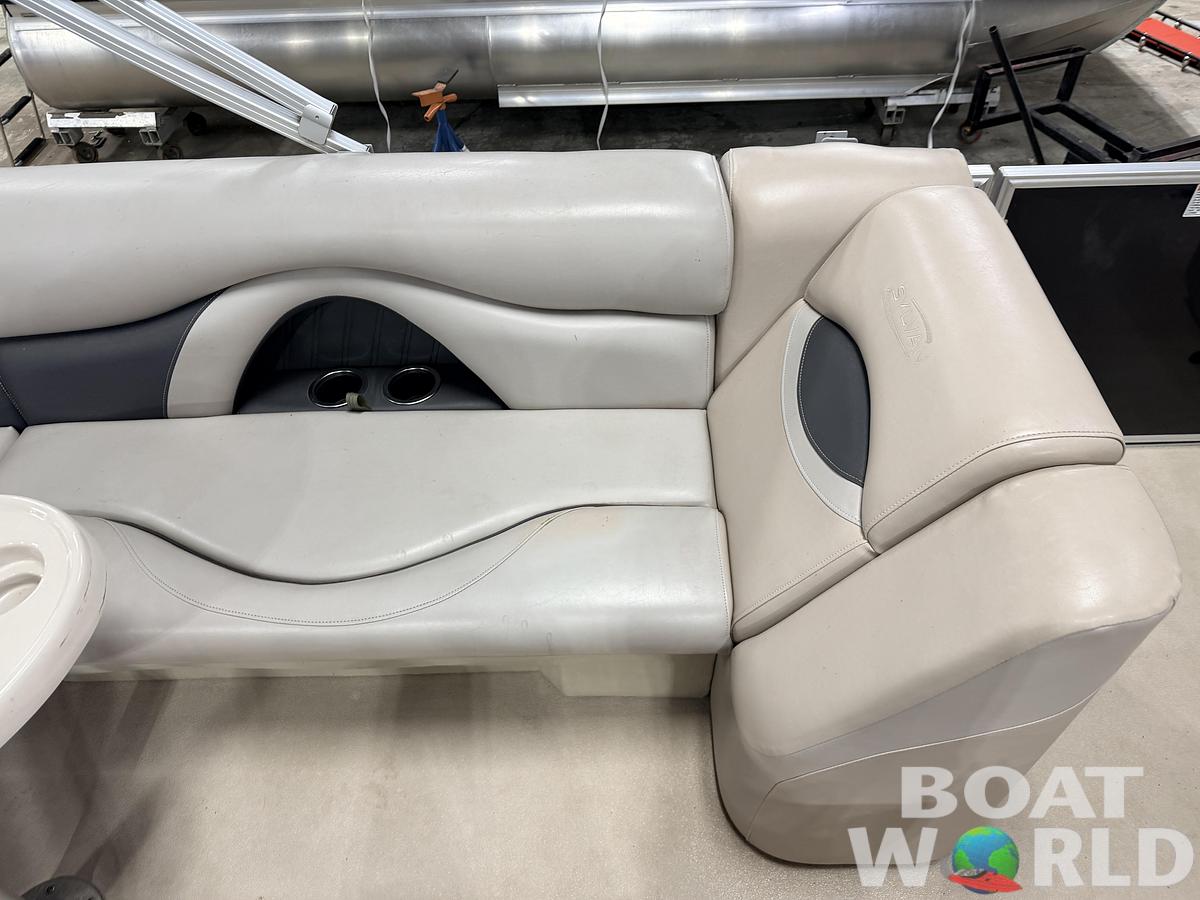 Used 2015 Sylvan Mirage 820 & 90HP Mercury 4Stroke - $21,995